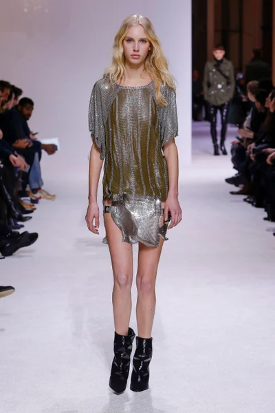 Look 14